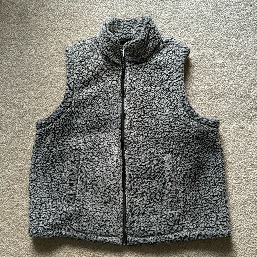 Arizona Fluffy vest